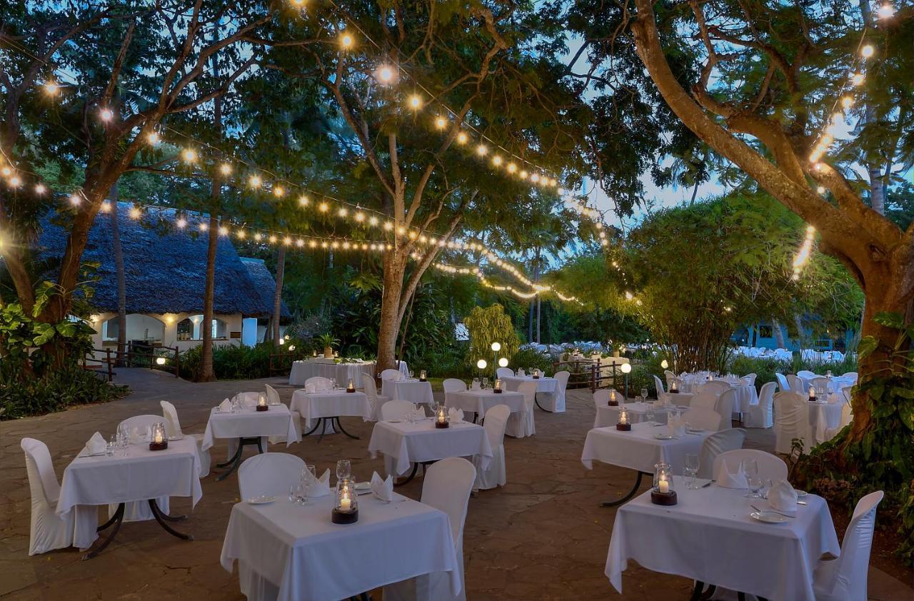 Diamonds Leisure Beach & Golf Resort Diani Beach Εξωτερικό φωτογραφία The Deck at The Oberoi, Mumbai