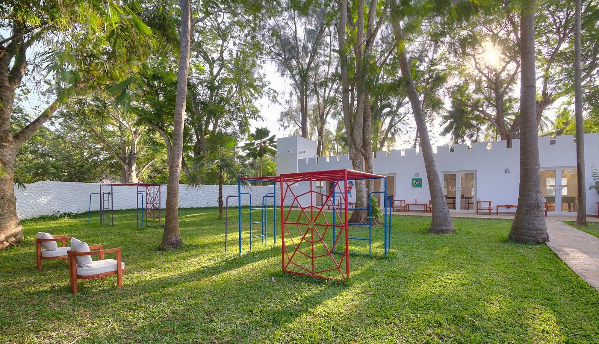Diamonds Leisure Beach & Golf Resort Diani Beach Εξωτερικό φωτογραφία Playground
